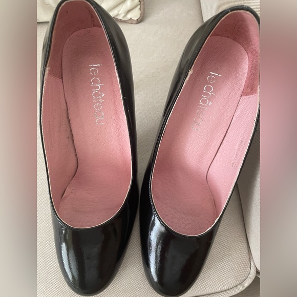 Gorgeous Black Pumps! With original box + extra heel caps 🥰 - Picture 5 of 10
